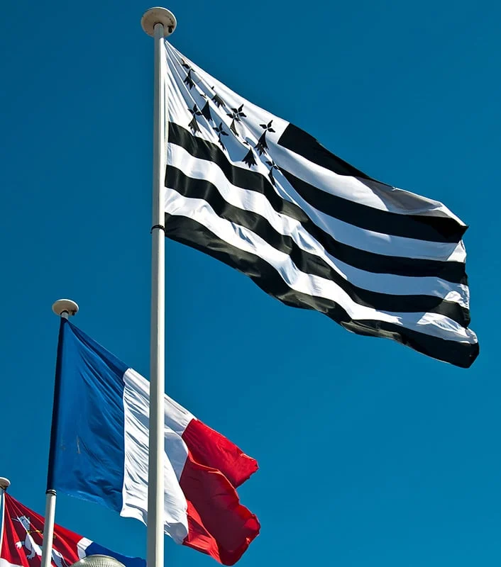 bretagne Drapeau breton flottant
